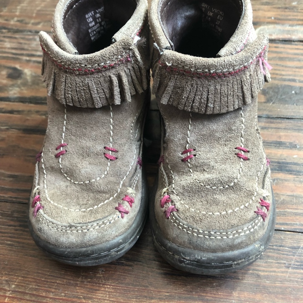 Stride Rite size 5.5 bootie, excellent used condition.